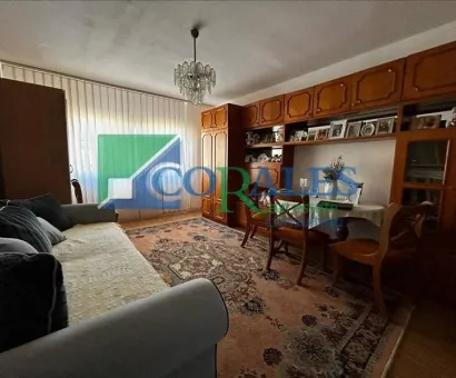 Girocului. Etaj 3. Decomandat. Centrala proprie.