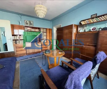 Ultracentral - Cu garaj inscris in CF.