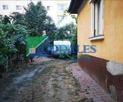 Casa Demolabila cu Teren Generos D+P+2+M Torontalului