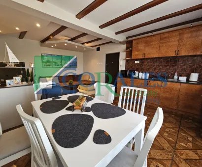 Apartament pe 2 niveluri! Renovat recent. Disponibil imediat!