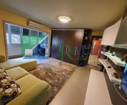 Complex. Etaj 1. Renovat complet.